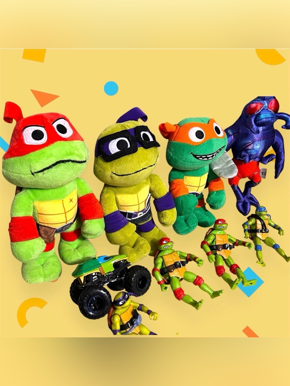 Teenage Mutant Ninja Turtles Plush & Action Figure Set